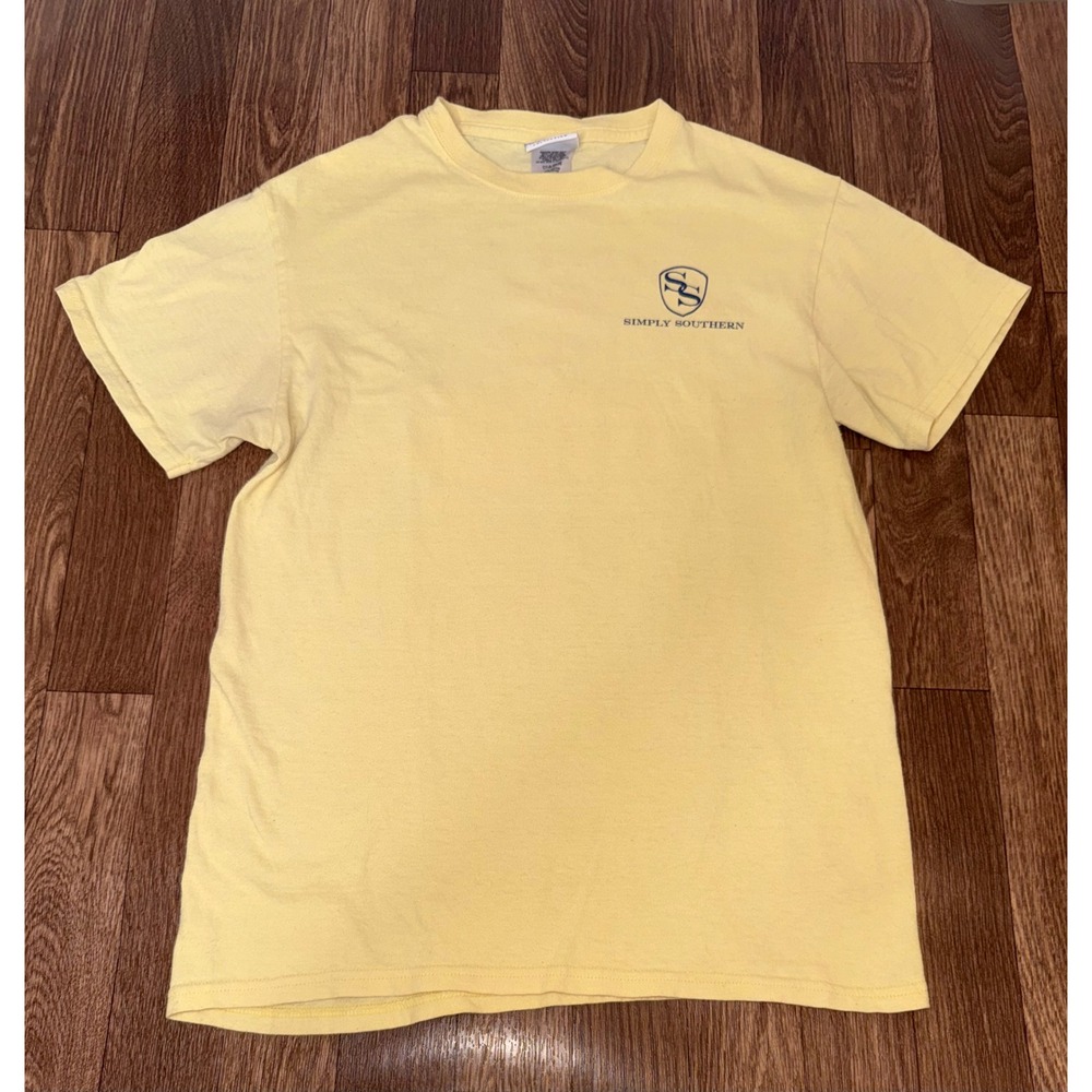 Simply Southern Yellow Fishing Boat Graphic T-Shirt Mens Small Raised Traditions